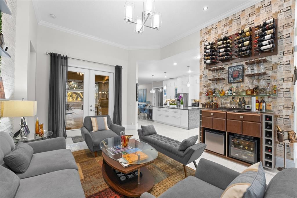 Active With Contract: $1,599,000 (5 beds, 5 baths, 3520 Square Feet)