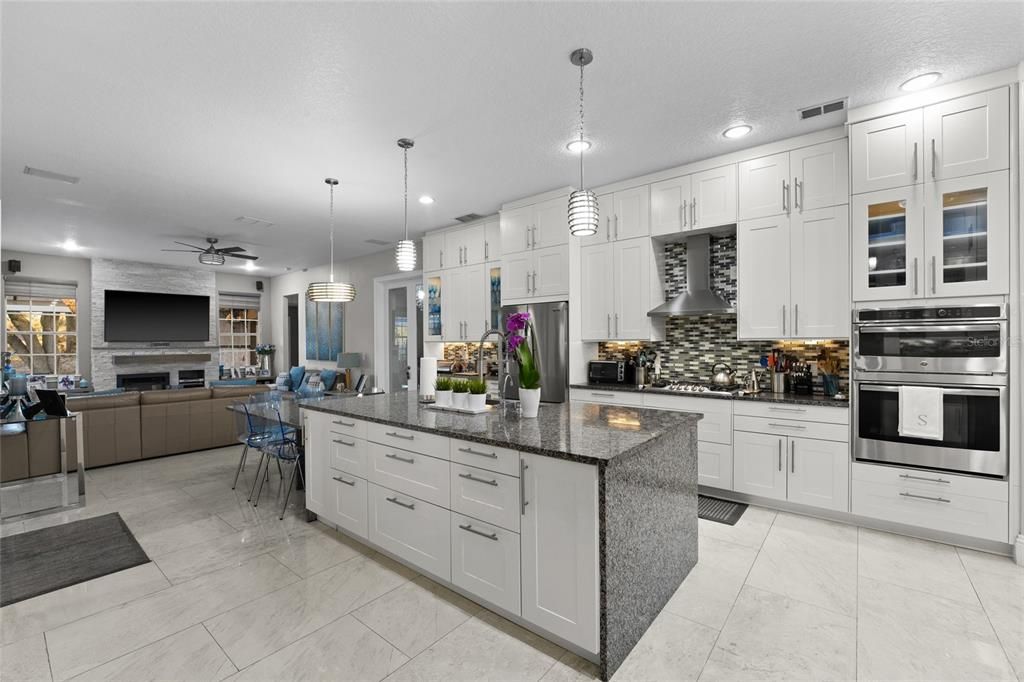Active With Contract: $1,599,000 (5 beds, 5 baths, 3520 Square Feet)