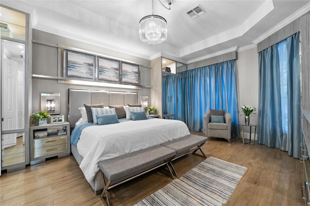 Active With Contract: $1,599,000 (5 beds, 5 baths, 3520 Square Feet)