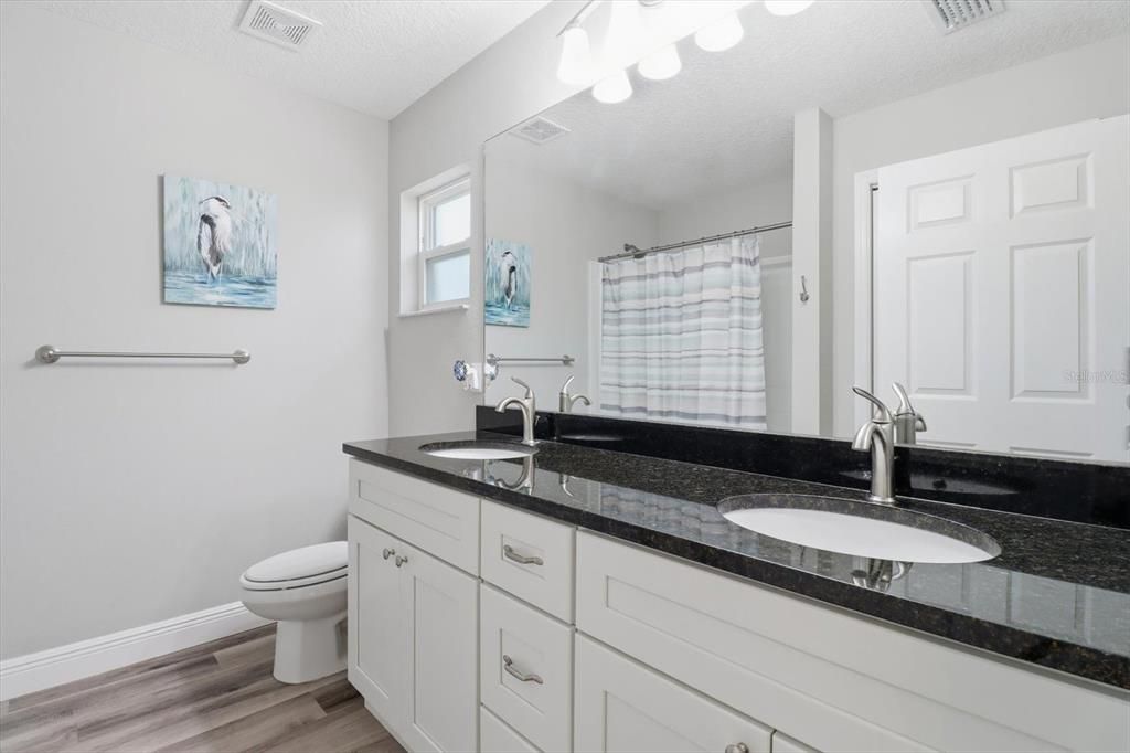 Active With Contract: $247,900 (3 beds, 2 baths, 1485 Square Feet)