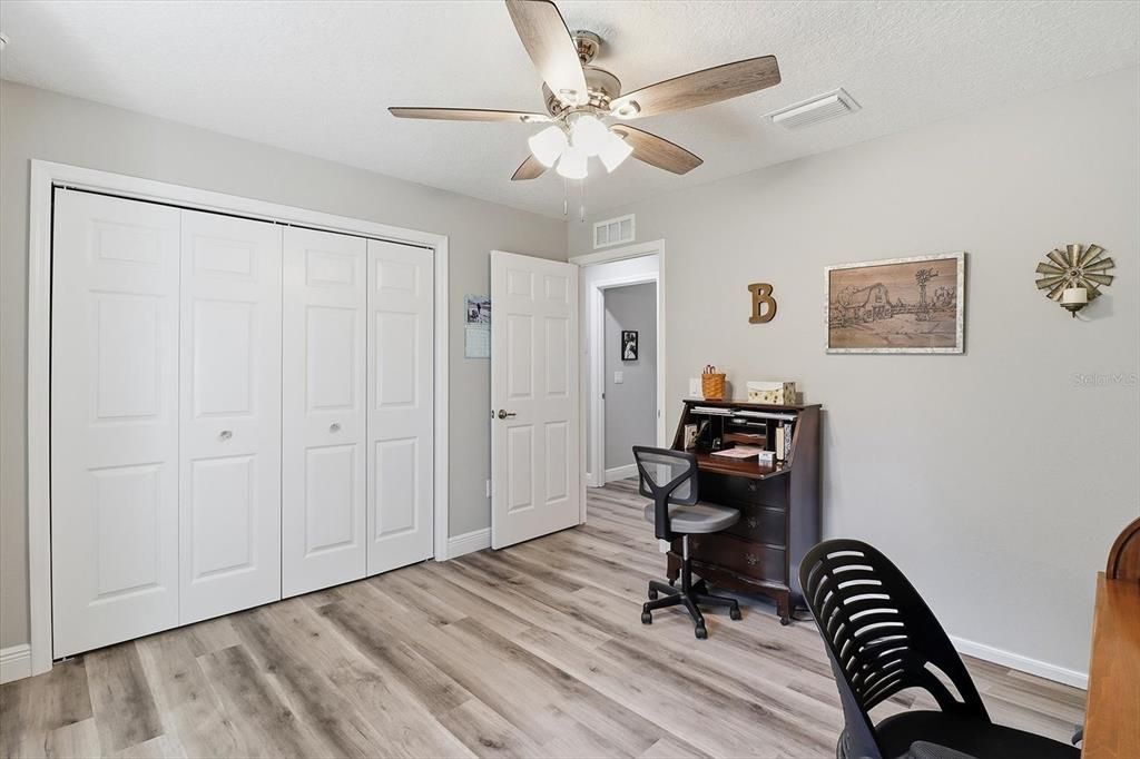 Active With Contract: $247,900 (3 beds, 2 baths, 1485 Square Feet)
