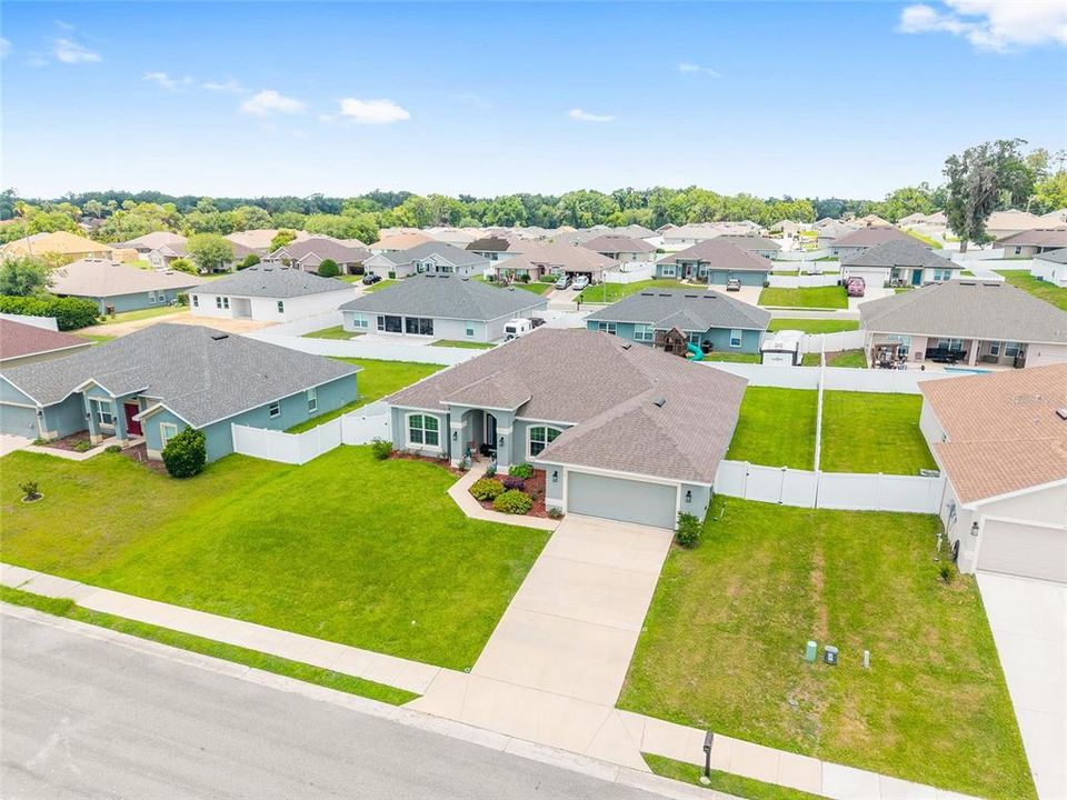 Active With Contract: $375,000 (4 beds, 2 baths, 2333 Square Feet)