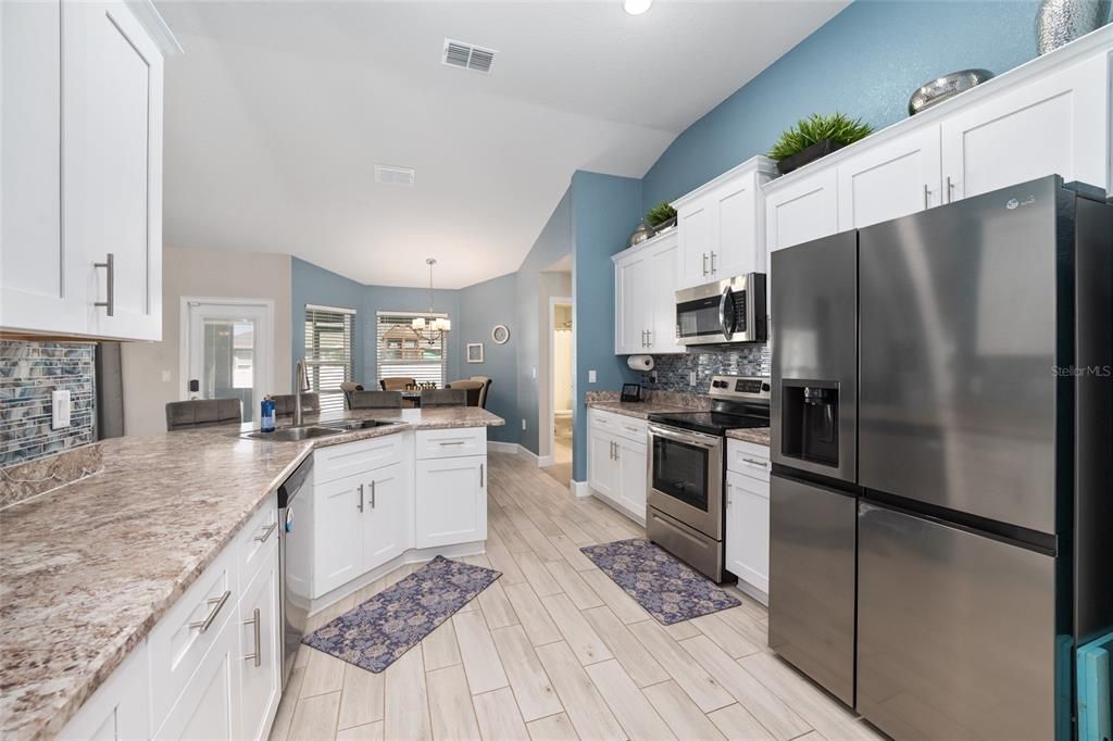 Active With Contract: $375,000 (4 beds, 2 baths, 2333 Square Feet)
