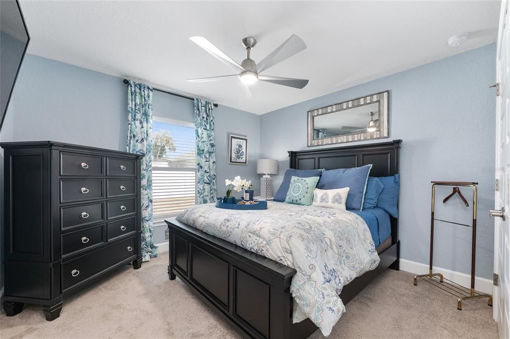 Active With Contract: $375,000 (4 beds, 2 baths, 2333 Square Feet)