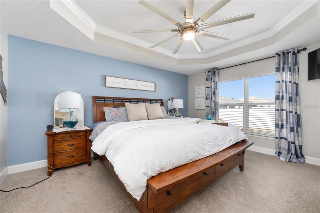 Active With Contract: $375,000 (4 beds, 2 baths, 2333 Square Feet)
