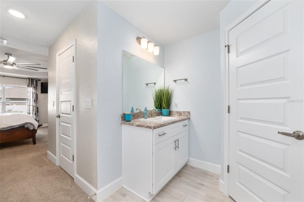 Active With Contract: $375,000 (4 beds, 2 baths, 2333 Square Feet)