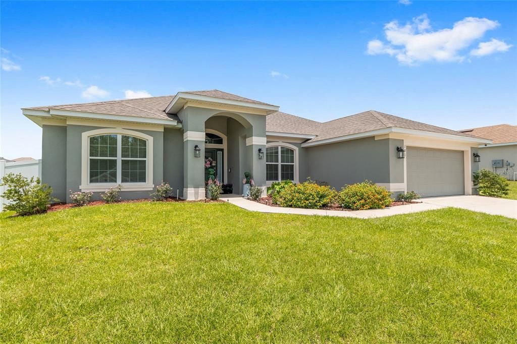Active With Contract: $375,000 (4 beds, 2 baths, 2333 Square Feet)