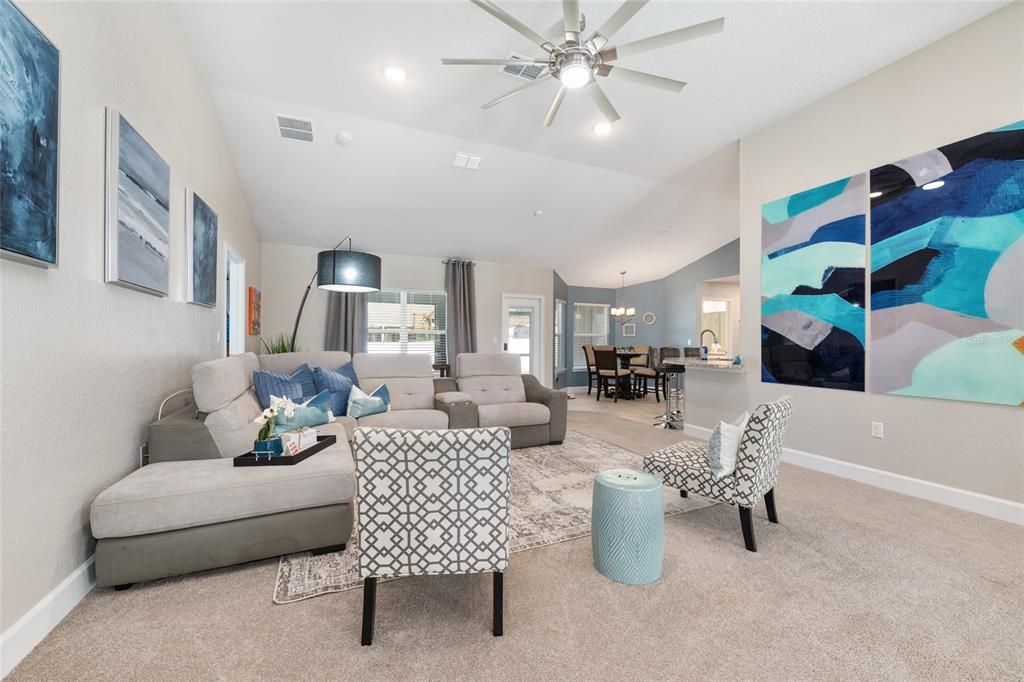 Active With Contract: $375,000 (4 beds, 2 baths, 2333 Square Feet)