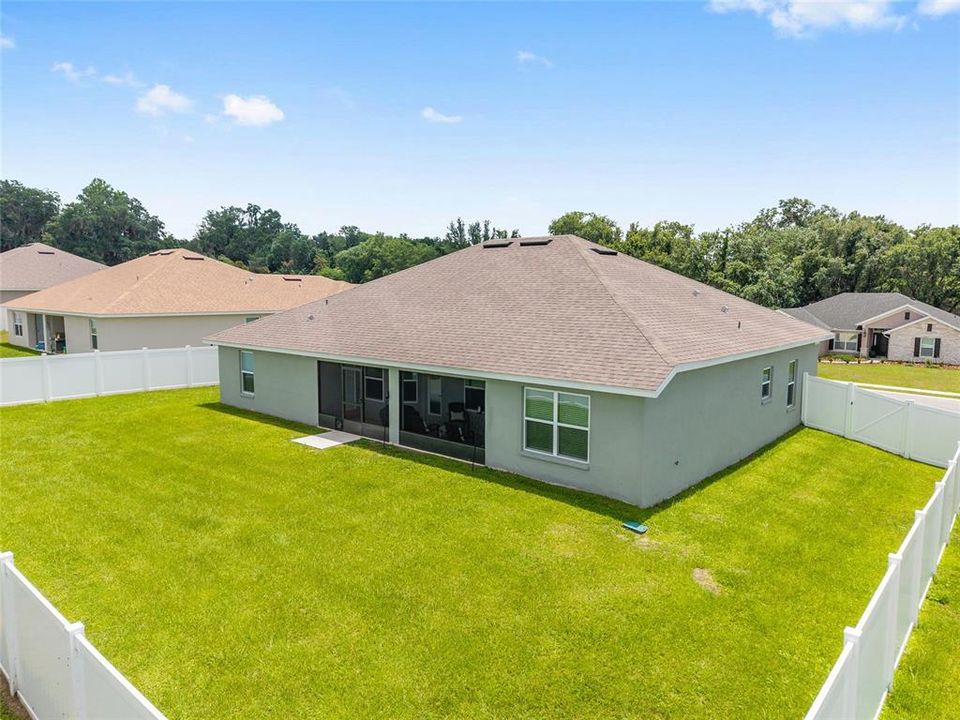 Active With Contract: $375,000 (4 beds, 2 baths, 2333 Square Feet)