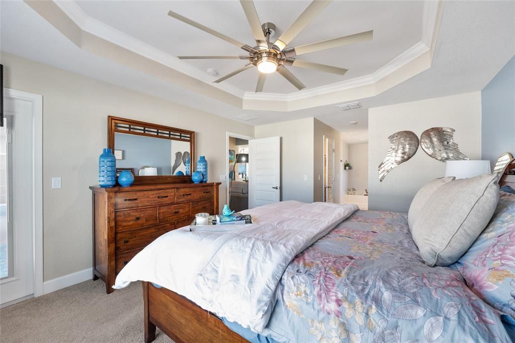 Active With Contract: $375,000 (4 beds, 2 baths, 2333 Square Feet)