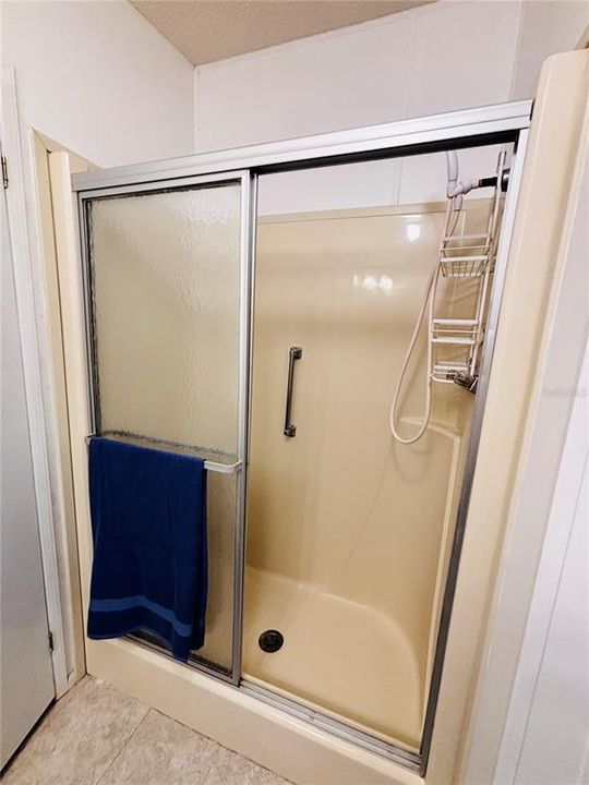На продажу: $139,900 (2 спален, 2 ванн, 934 Квадратных фут)