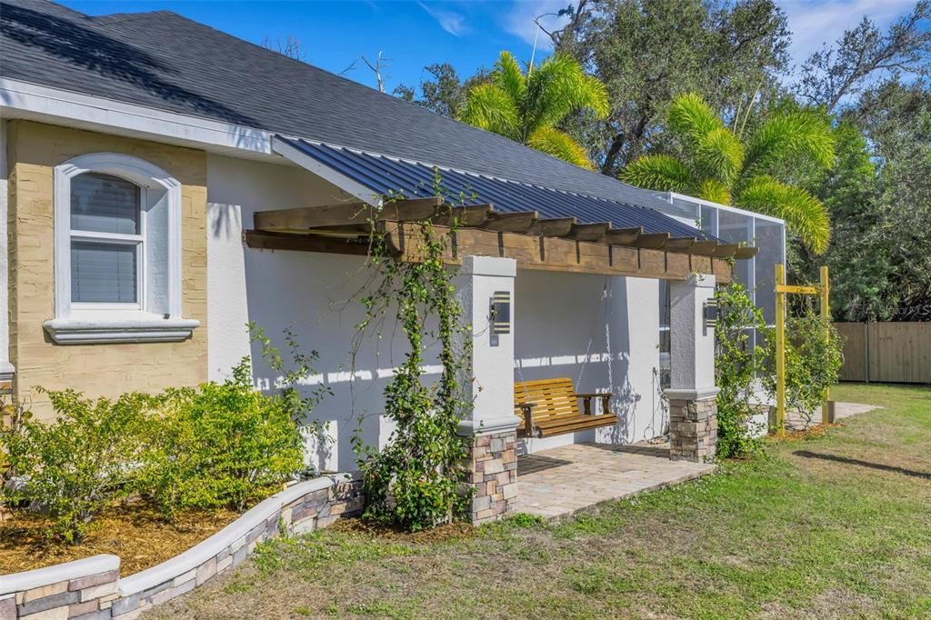 Active With Contract: $450,000 (3 beds, 2 baths, 1825 Square Feet)