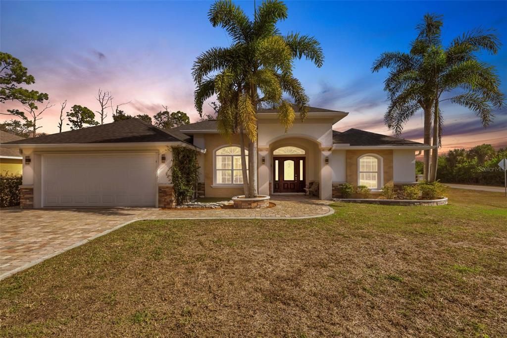 Active With Contract: $450,000 (3 beds, 2 baths, 1825 Square Feet)