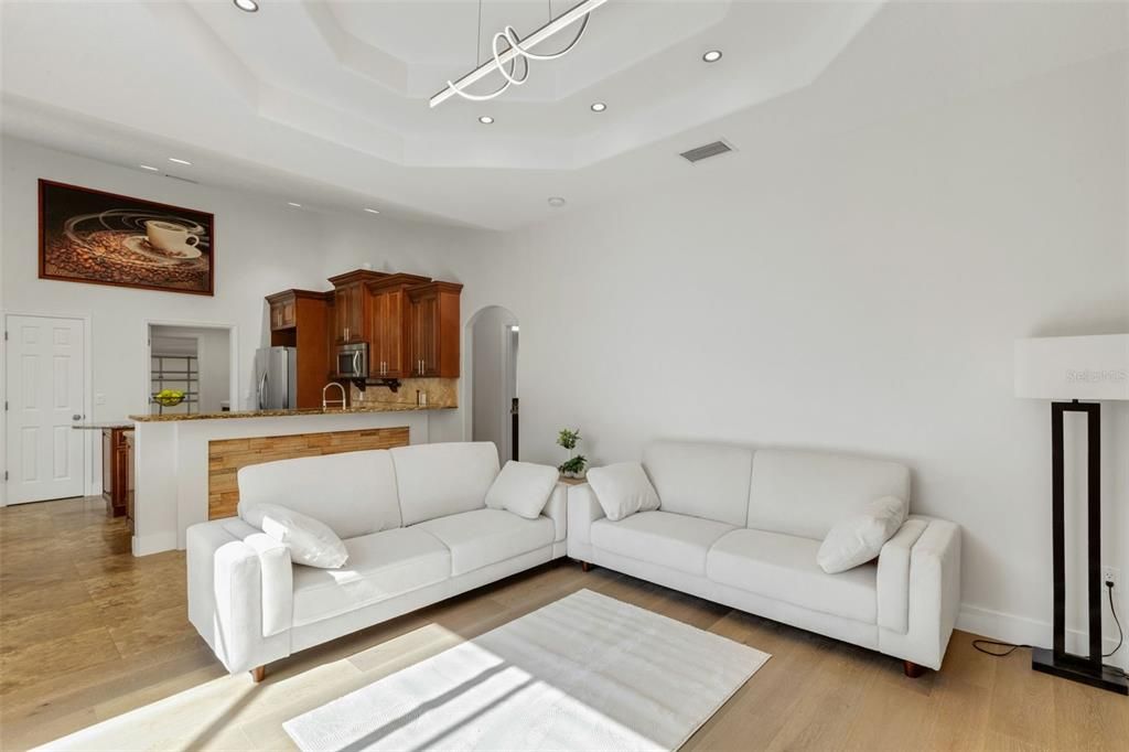 Active With Contract: $450,000 (3 beds, 2 baths, 1825 Square Feet)