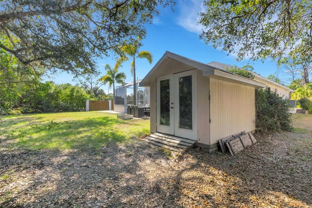 Active With Contract: $450,000 (3 beds, 2 baths, 1825 Square Feet)