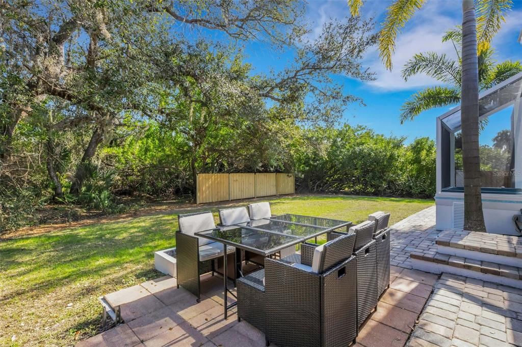 Active With Contract: $450,000 (3 beds, 2 baths, 1825 Square Feet)