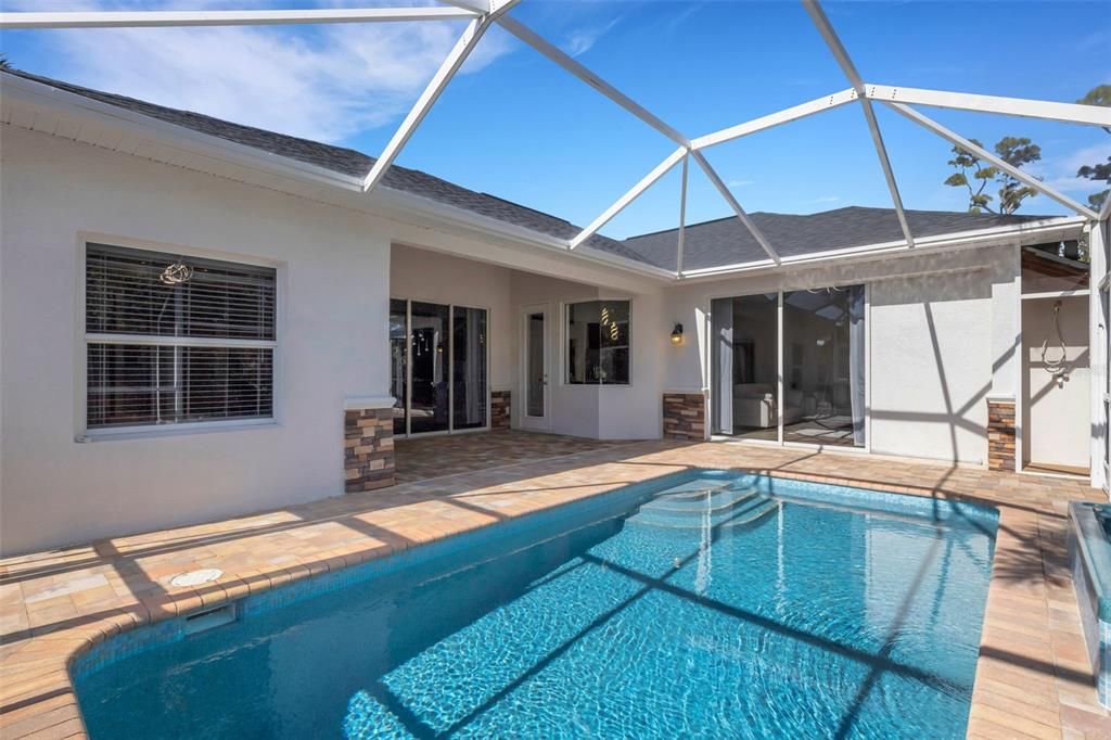 Active With Contract: $450,000 (3 beds, 2 baths, 1825 Square Feet)