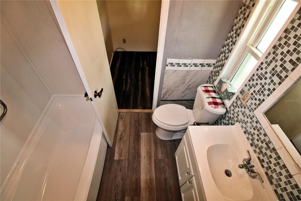 Под контрактом: $149,999 (2 спален, 2 ванн, 1392 Квадратных фут)