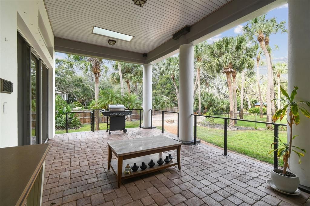 En Venta: $1,233,000 (4 camas, 2 baños, 3756 Pies cuadrados)