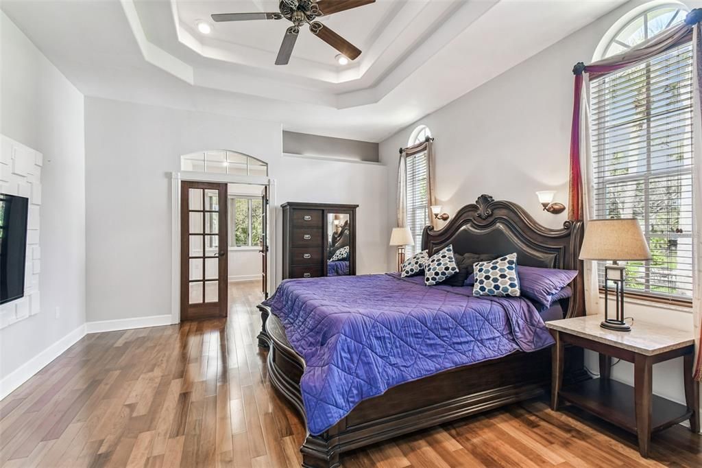 En Venta: $1,233,000 (4 camas, 2 baños, 3756 Pies cuadrados)