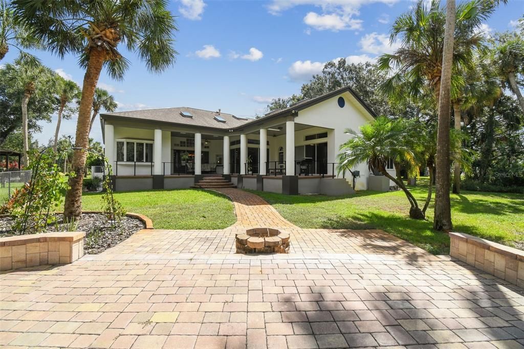 En Venta: $1,233,000 (4 camas, 2 baños, 3756 Pies cuadrados)