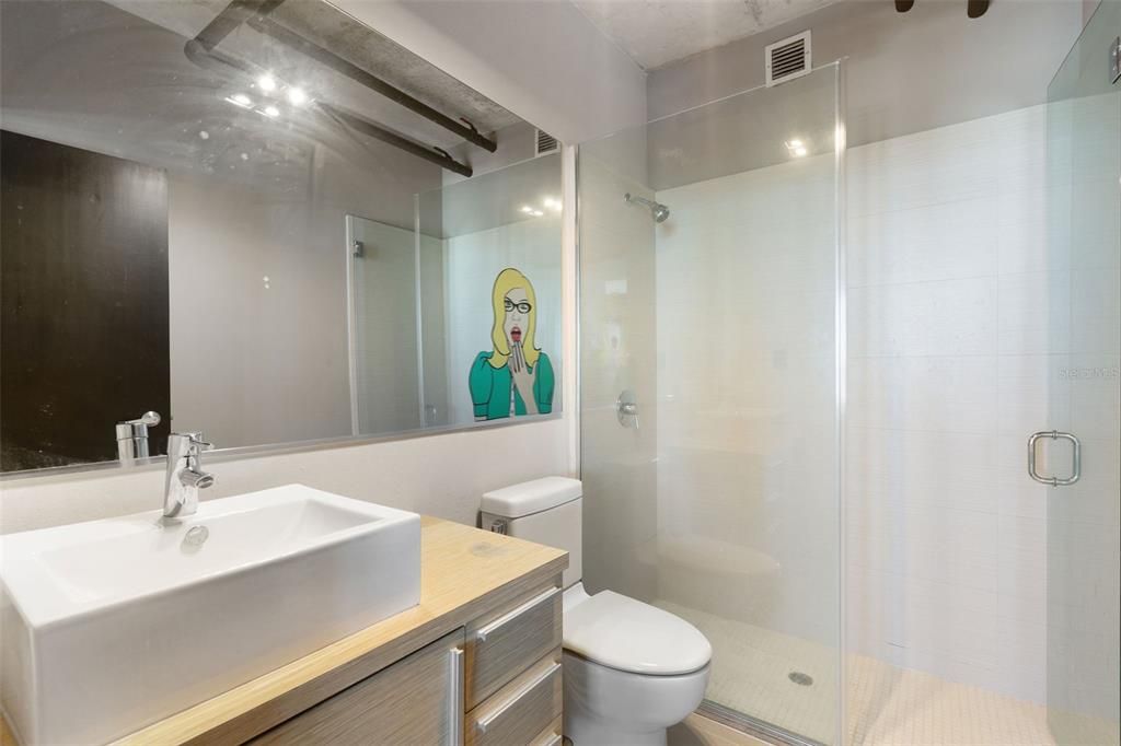 For Sale: $775,000 (1 beds, 2 baths, 1126 Square Feet)