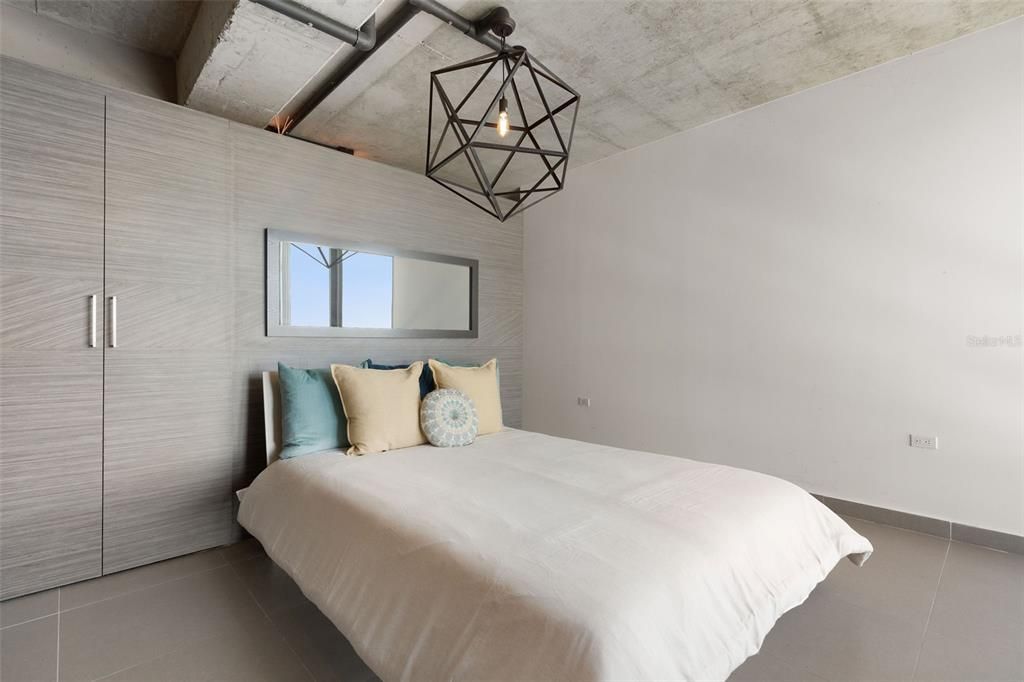 For Sale: $775,000 (1 beds, 2 baths, 1126 Square Feet)