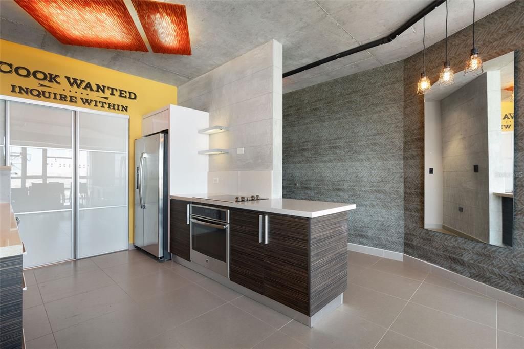 For Sale: $775,000 (1 beds, 2 baths, 1126 Square Feet)