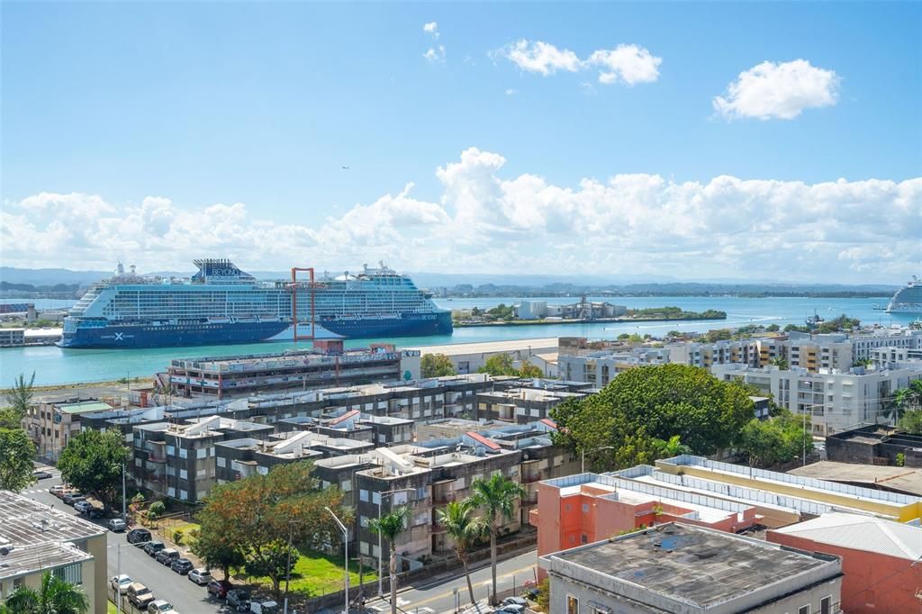 For Sale: $775,000 (1 beds, 2 baths, 1126 Square Feet)
