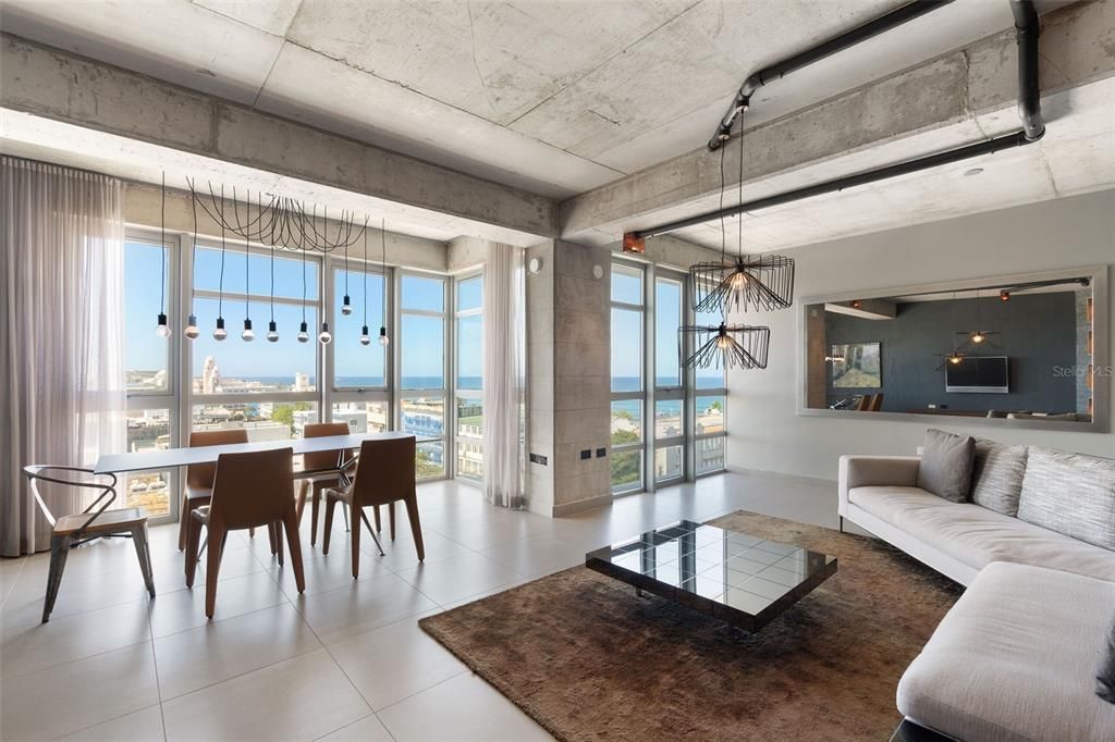 For Sale: $775,000 (1 beds, 2 baths, 1126 Square Feet)