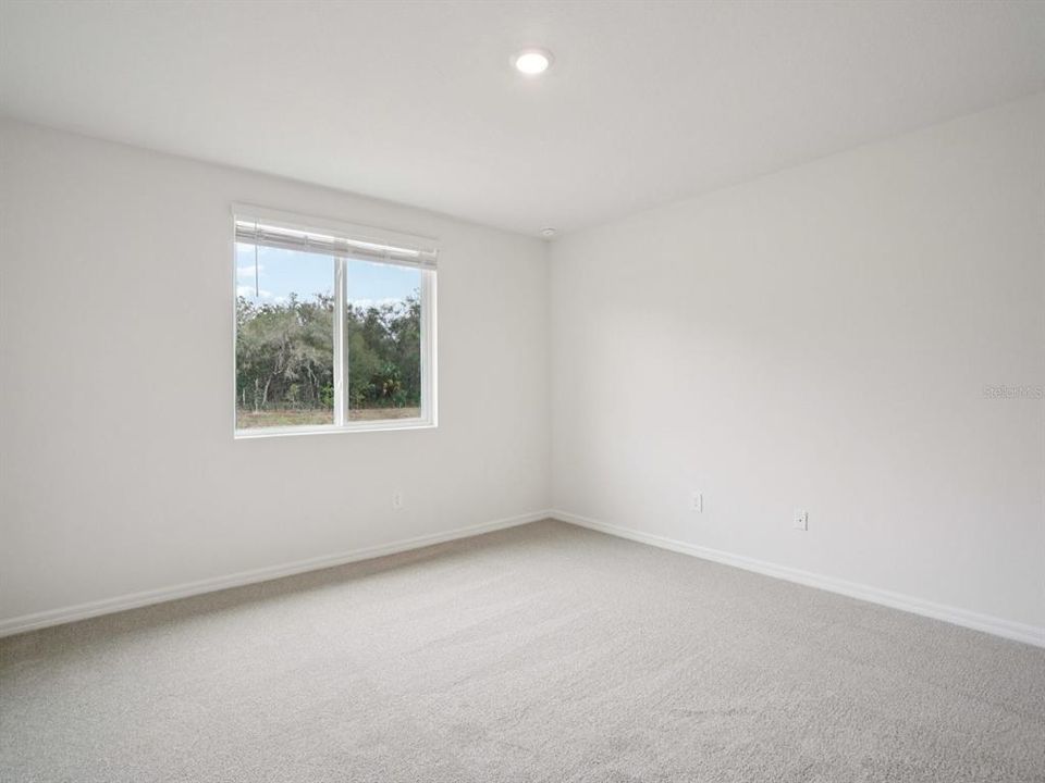 Active With Contract: $300,000 (3 beds, 2 baths, 1491 Square Feet)