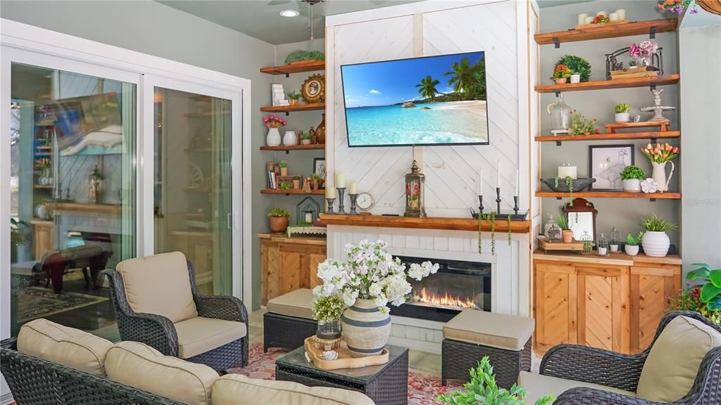 Activo con contrato: $799,995 (5 camas, 3 baños, 2866 Pies cuadrados)