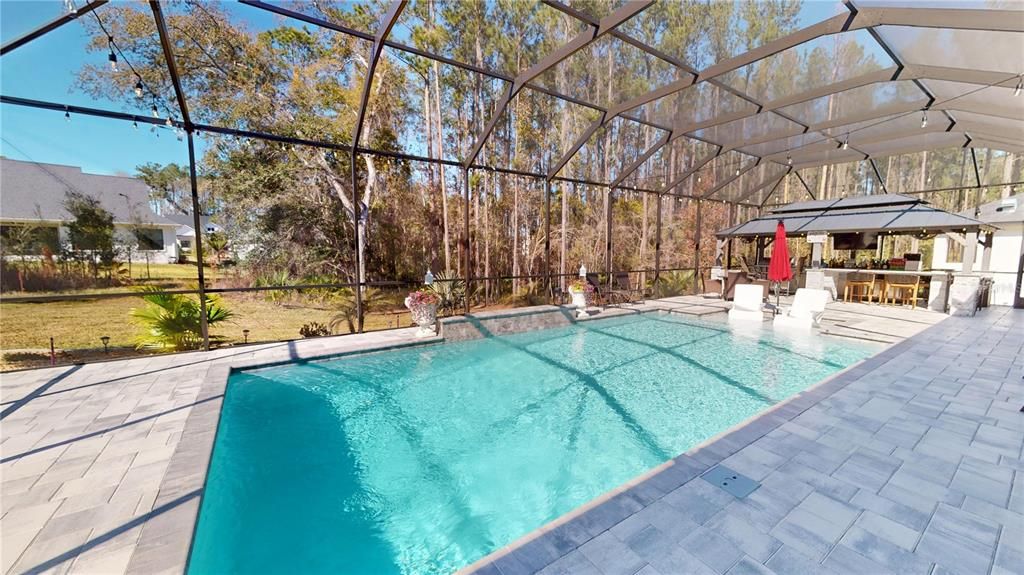 Activo con contrato: $799,995 (5 camas, 3 baños, 2866 Pies cuadrados)