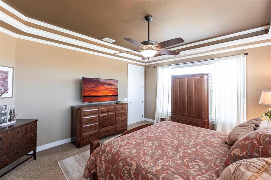 En Venta: $850,000 (5 camas, 3 baños, 3293 Pies cuadrados)