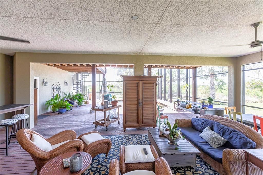 En Venta: $850,000 (5 camas, 3 baños, 3293 Pies cuadrados)