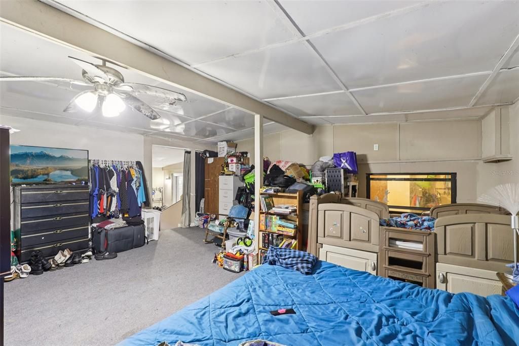 For Sale: $175,000 (3 beds, 1 baths, 1650 Square Feet)