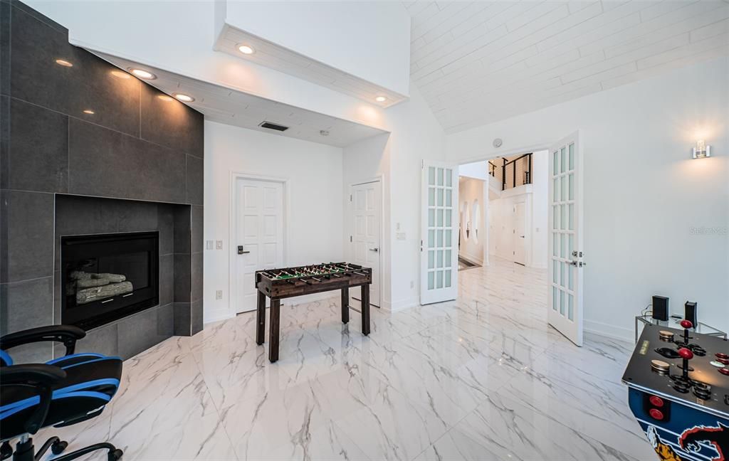 For Sale: $4,500,000 (6 beds, 6 baths, 6424 Square Feet)