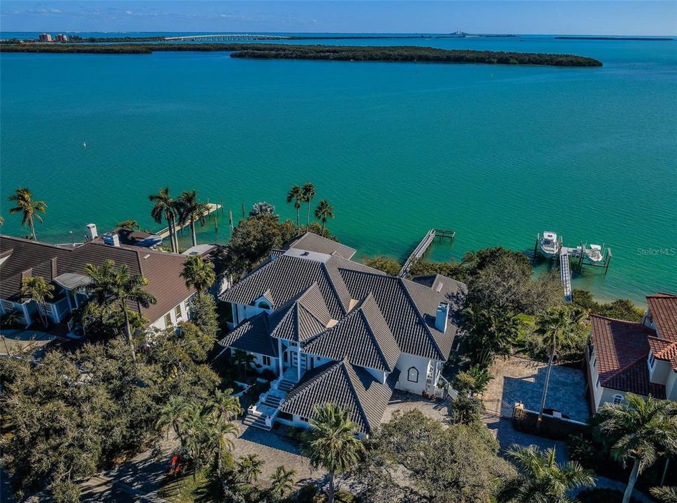 For Sale: $4,500,000 (6 beds, 6 baths, 6424 Square Feet)
