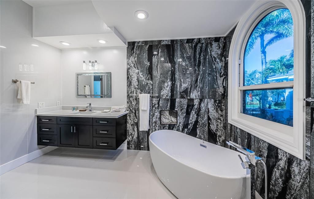 For Sale: $4,500,000 (6 beds, 6 baths, 6424 Square Feet)