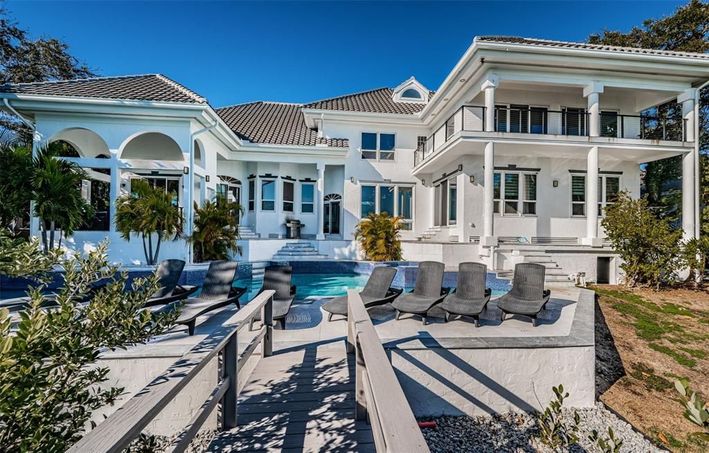 For Sale: $4,500,000 (6 beds, 6 baths, 6424 Square Feet)