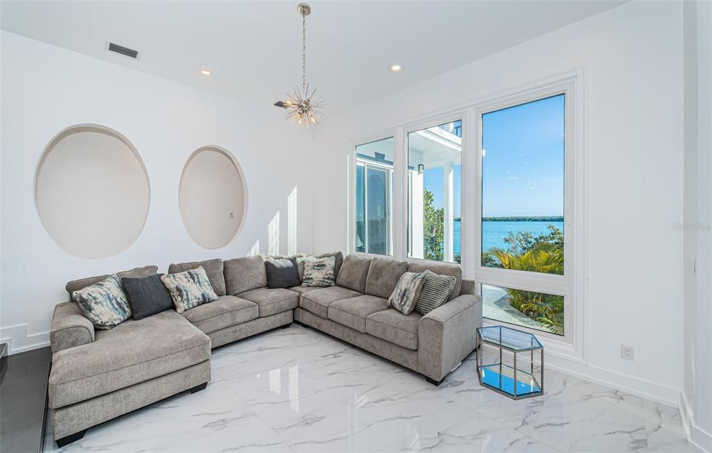 For Sale: $4,500,000 (6 beds, 6 baths, 6424 Square Feet)