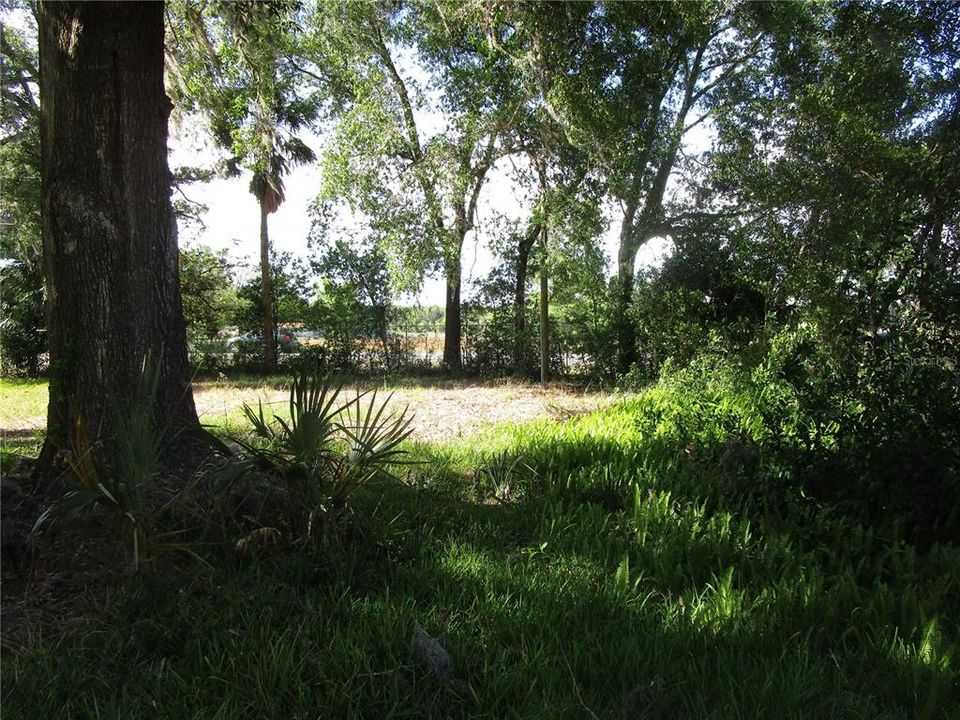 For Sale: $349,900 (2 beds, 2 baths, 948 Square Feet)