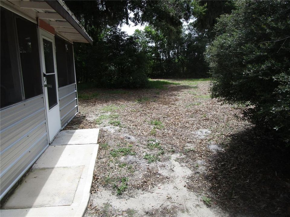 For Sale: $349,900 (2 beds, 2 baths, 948 Square Feet)