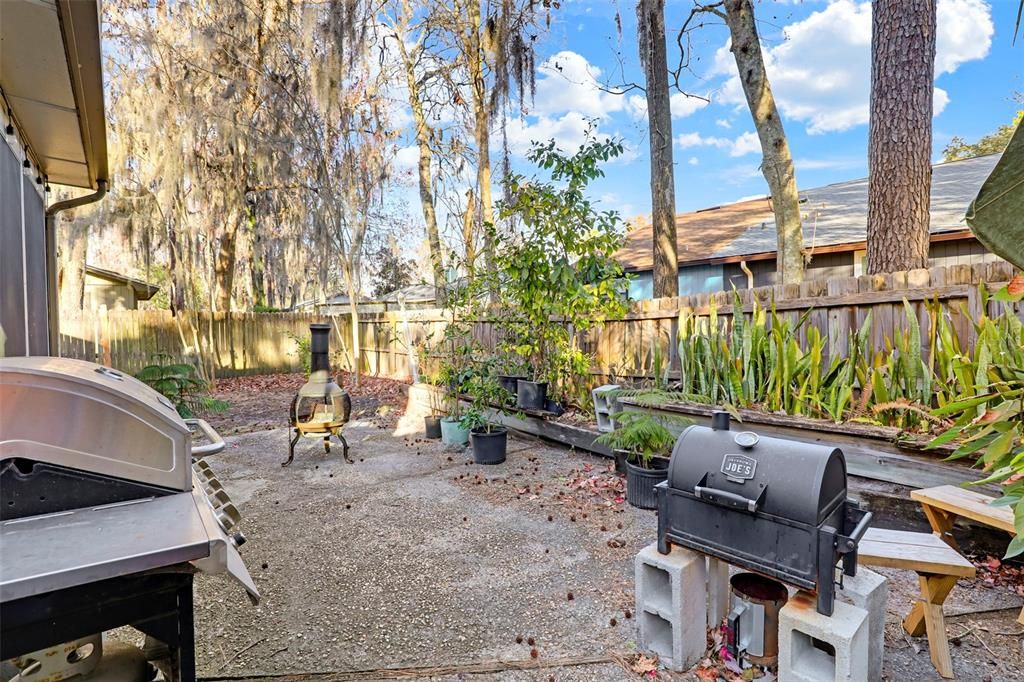 For Sale: $212,500 (2 beds, 2 baths, 1082 Square Feet)