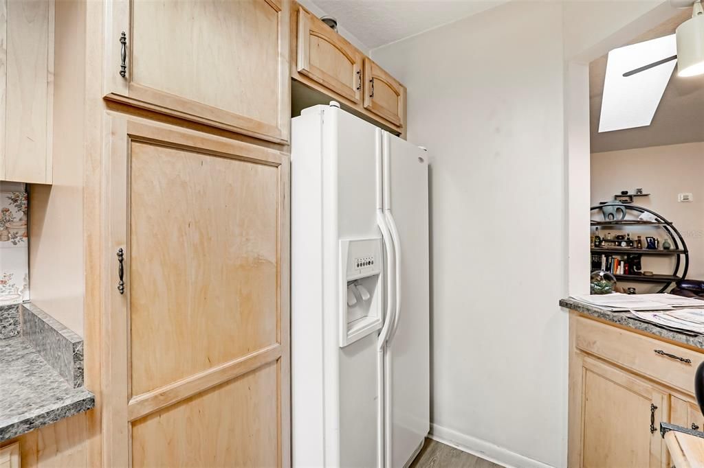 For Sale: $212,500 (2 beds, 2 baths, 1082 Square Feet)