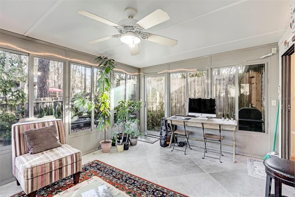 For Sale: $212,500 (2 beds, 2 baths, 1082 Square Feet)