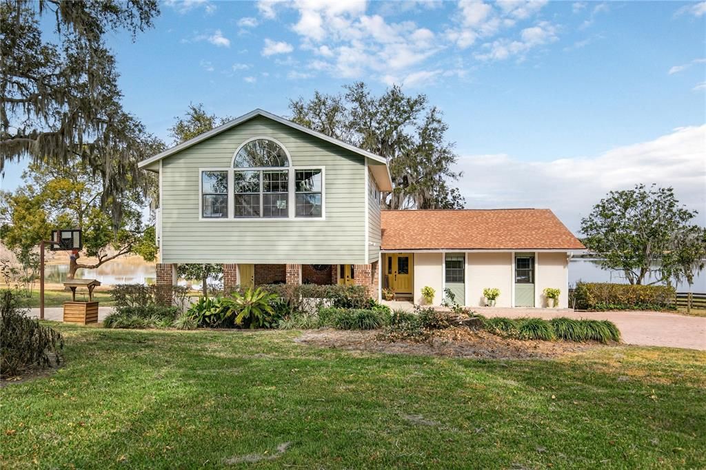 For Sale: $794,900 (5 beds, 4 baths, 3932 Square Feet)