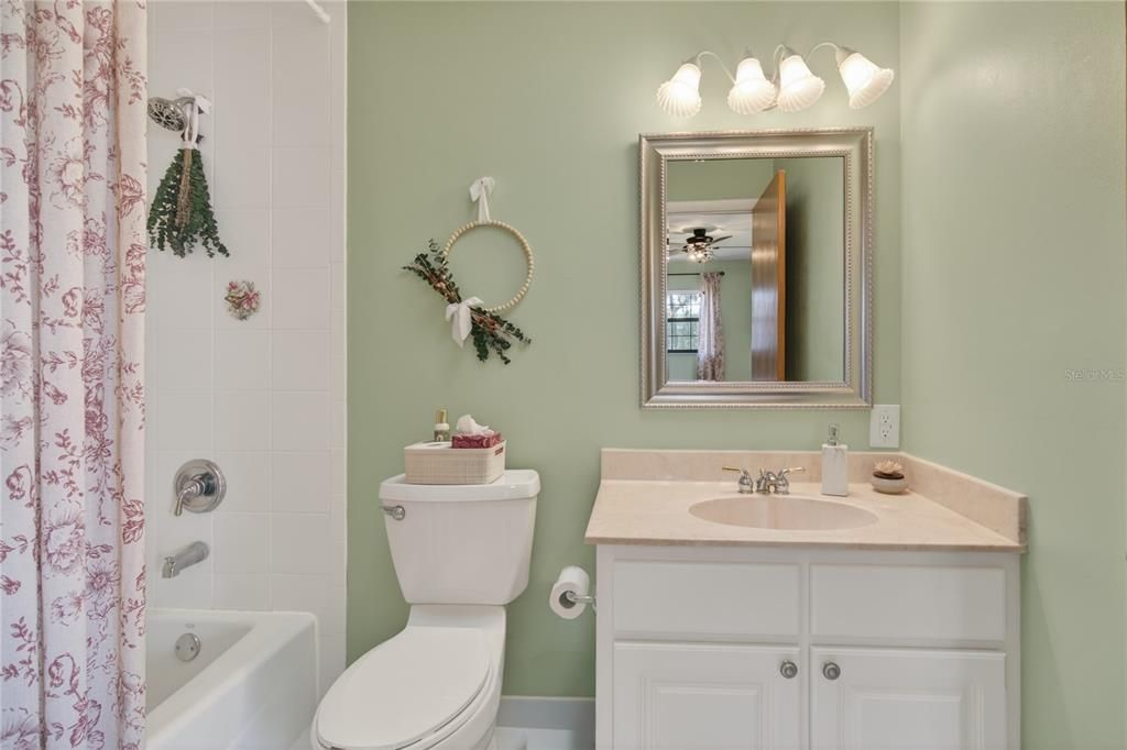 For Sale: $794,900 (5 beds, 4 baths, 3932 Square Feet)