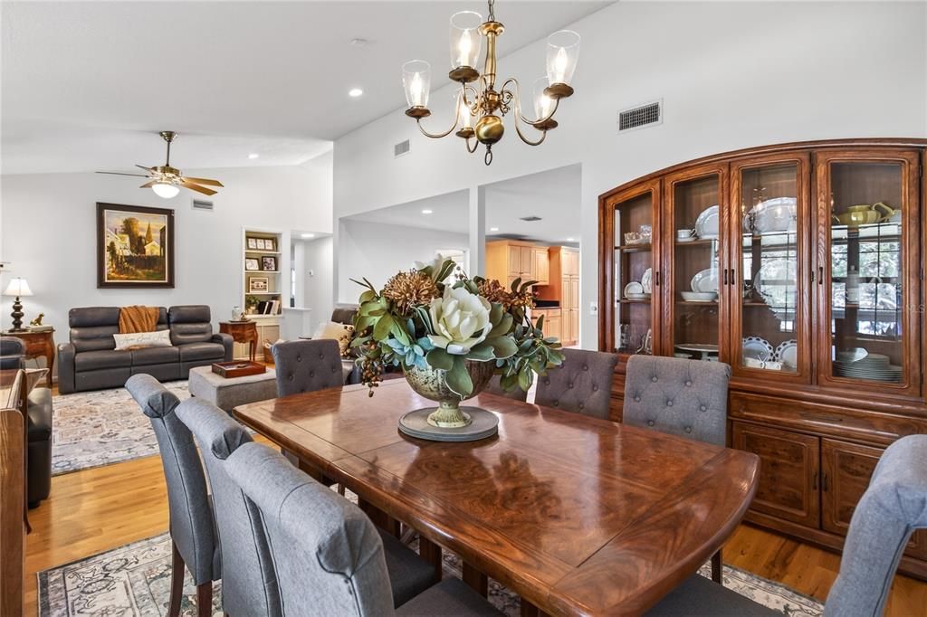 For Sale: $794,900 (5 beds, 4 baths, 3932 Square Feet)