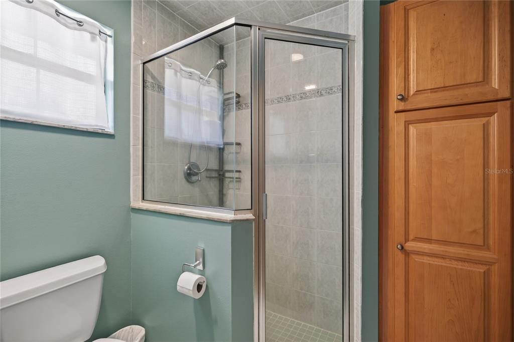 For Sale: $794,900 (5 beds, 4 baths, 3932 Square Feet)
